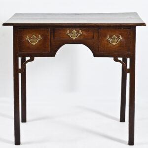 Late 18th Century English oak lowboy - UK1293