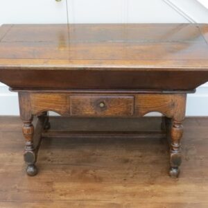 Mid to late 19th Century French oak and elm dough bin - AA1807