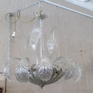 A stunning first half 20th Century Italian Murano glass leaf decorated chandelier - AA1928