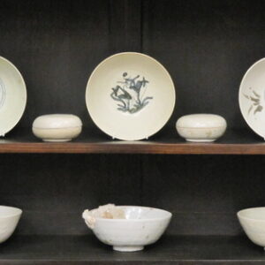 Early 17th Century Chinese bowls from the Binh Thuan shipwreck 1608