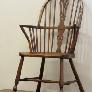 An attractive 18th Century English double bow Windsor elbow chair - AA1672