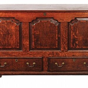A George III oak and mahogany cross banded mule chest - AA1531