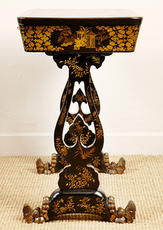 A decorative 19th Century Chinese export sewing table - Image 3