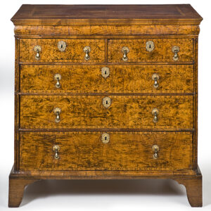 A fine English William and Mary Walnut and marquetry chest of drawers - AA1568
