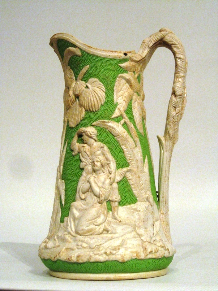 19th Century English Wedgewood style relief moulded green and white stoneware jug - AA1190 - Image 5