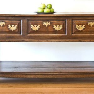 Mid 18th Century English Oak Dresser Base - UK1151