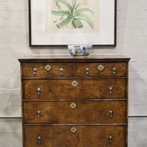 A George I English figured walnut cross and feather-banded chest of drawers - UK11880