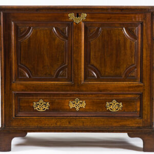 Mid 18th Century English Red Walnut 'Jersey' Mule Chest - UK1117