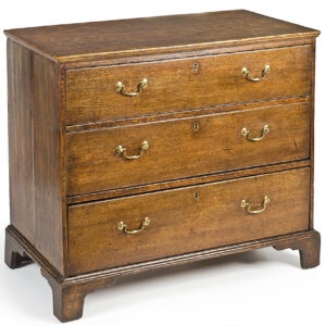 An unusual 18th Century English oak chest of low proportions - AA1474