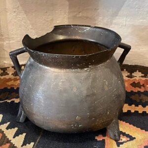 17th Century English Bronze Skillet/Cauldron