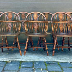 Antique store windsor chairs