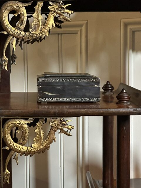 Rare 19th century French solid kingwood 'whatnot' - Image 9