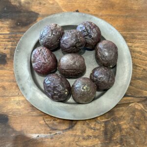 A small last quarter 18th century English pewter charger.