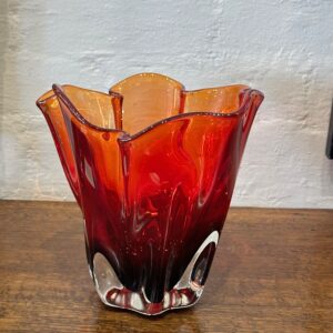 Vintage Mid Century Japanese Tulip Art Glass vase