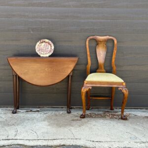 A rare mid 18th Century, George II, English red walnut drop side table of small proportions.